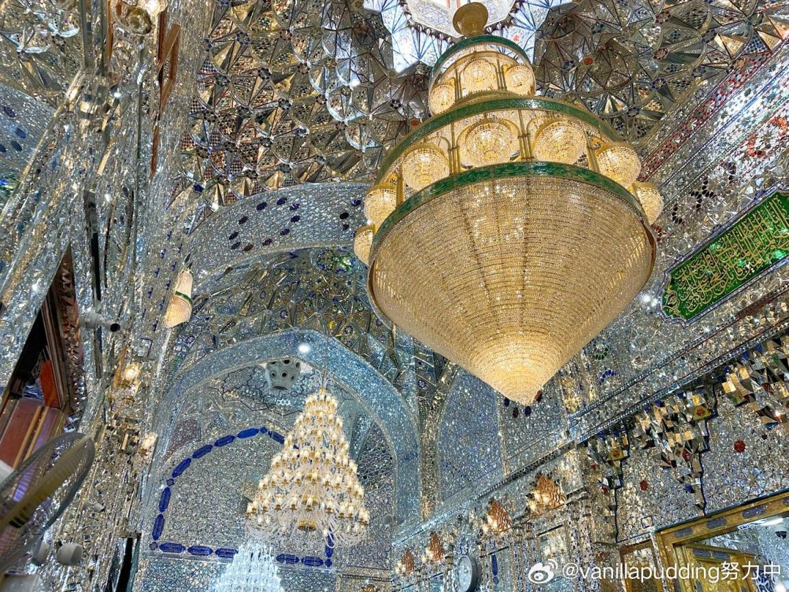 建筑欣赏： 伊拉克纳杰夫的 “伊玛目阿里清真寺” 内景